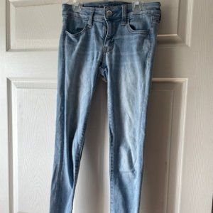 AMERICAN EAGLE JEANS THAT FIT LIKE JEGGINGS